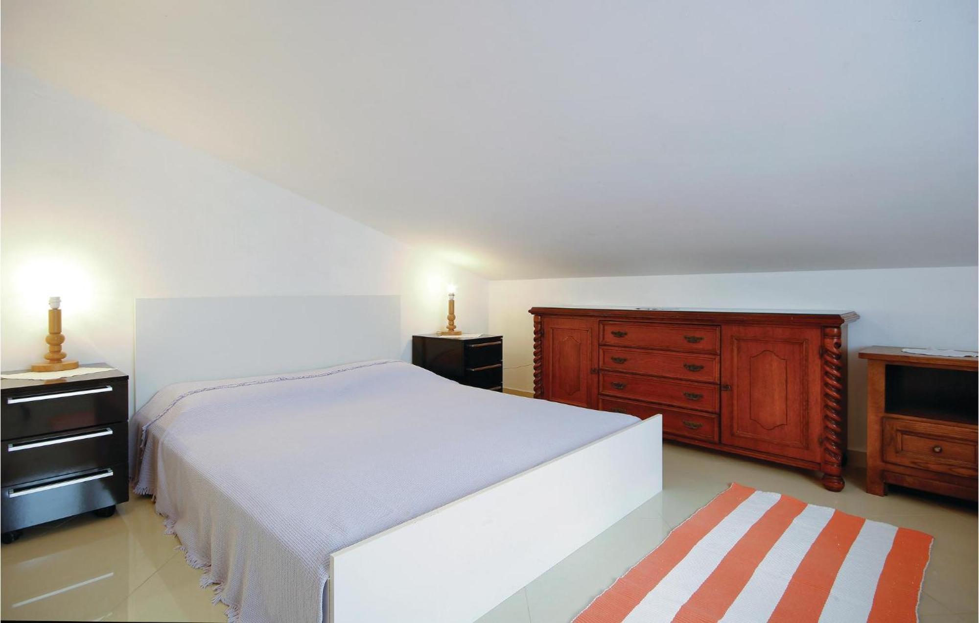 Cozy Apartment In Medulin With Kitchen Bagian luar foto